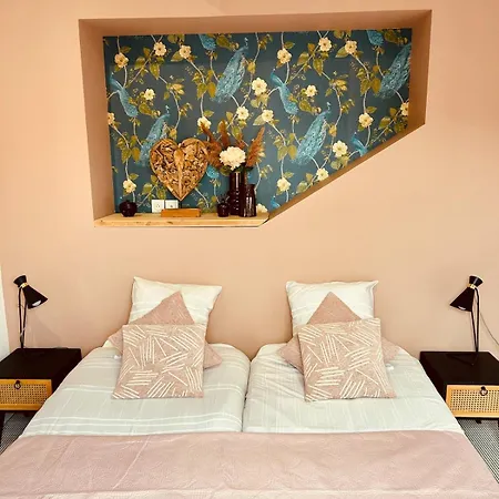 Maison Au Coeur D'une Ancienne Ferme A Bayeux