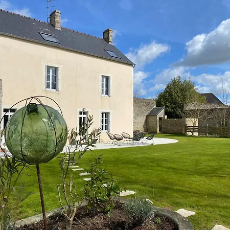 Maison Au Coeur D'une Ancienne Ferme A Bayeux
