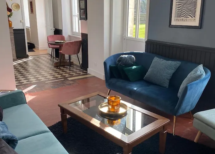 Maison Au Cœur D'une Ancienne Ferme à Bayeux *